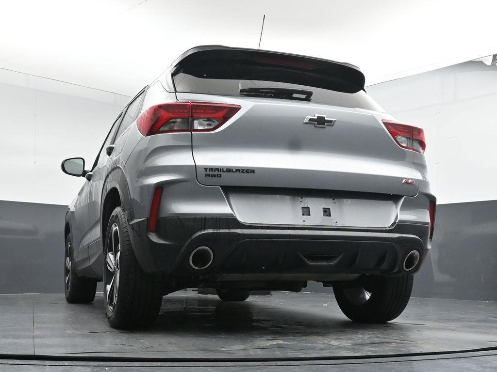 Used 2023 Chevrolet TrailBlazer RS w/ Sun and Liftgate Package image 22