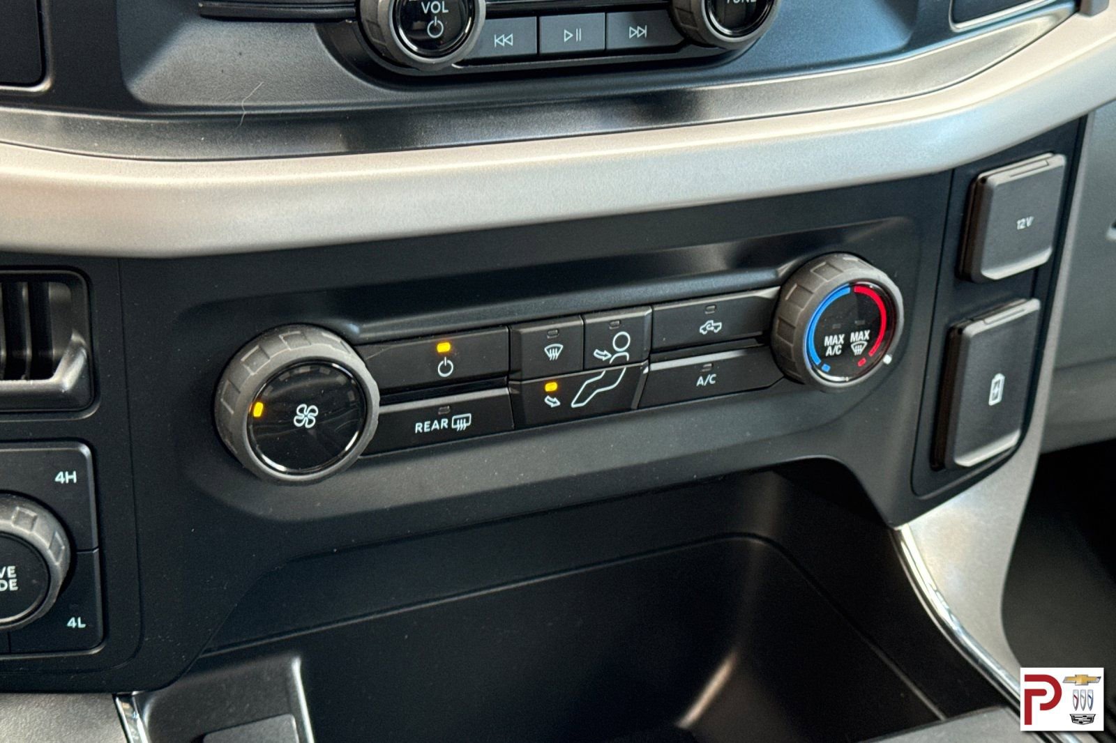 Used 2023 Ford F150 XLT w/ XTR Package image 24