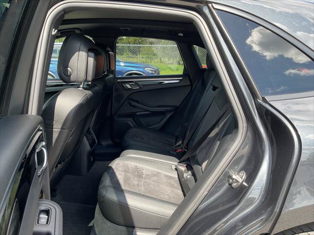 Used 2019 Porsche Macan AWD/4WD image 17