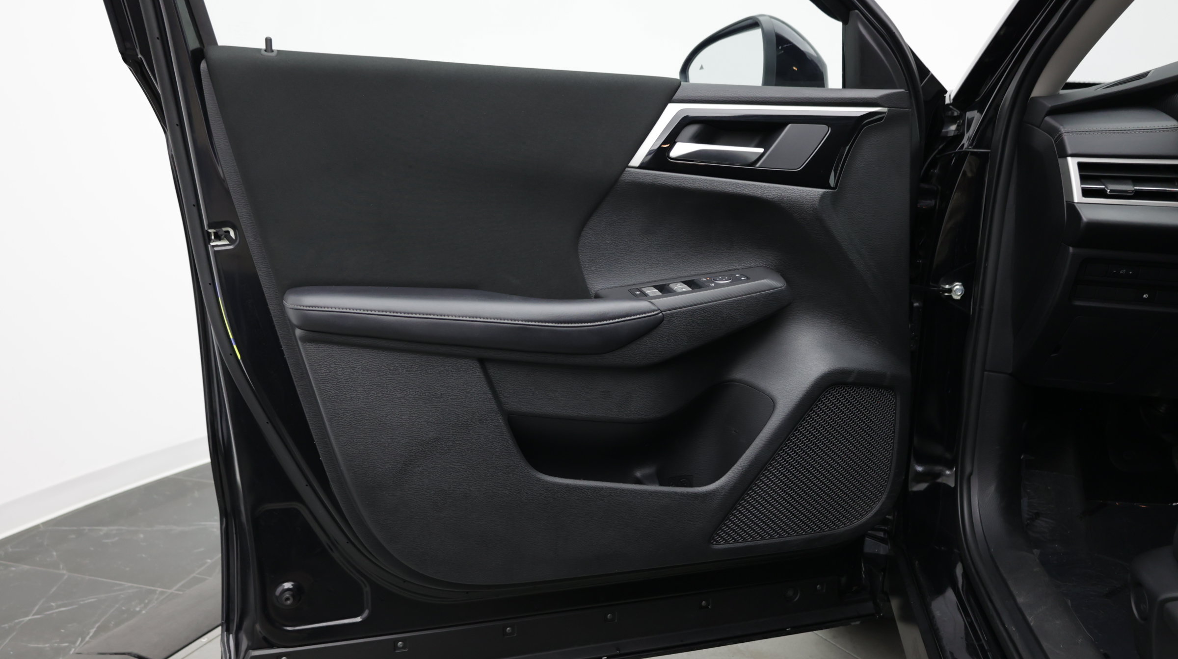 Used 2024 Mitsubishi Outlander ES FWD image 14
