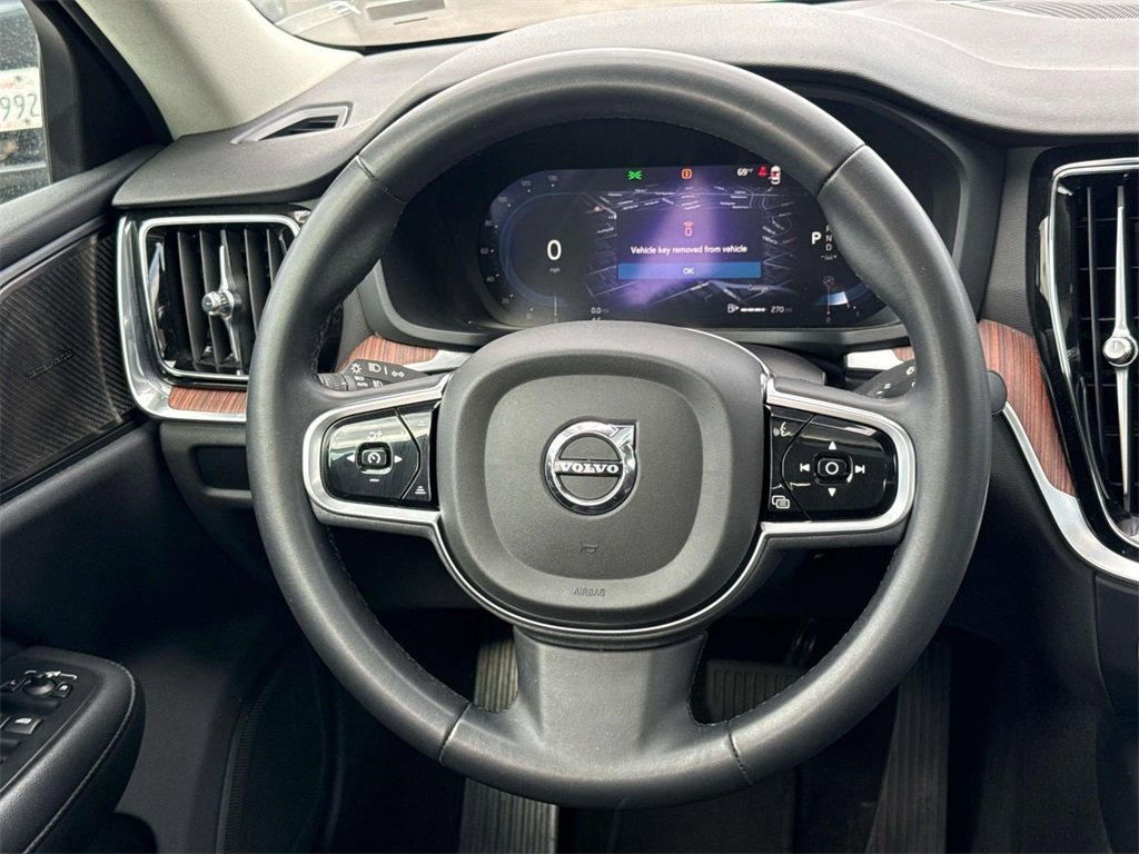 Used 2024 Volvo S60 B5 Plus image 11