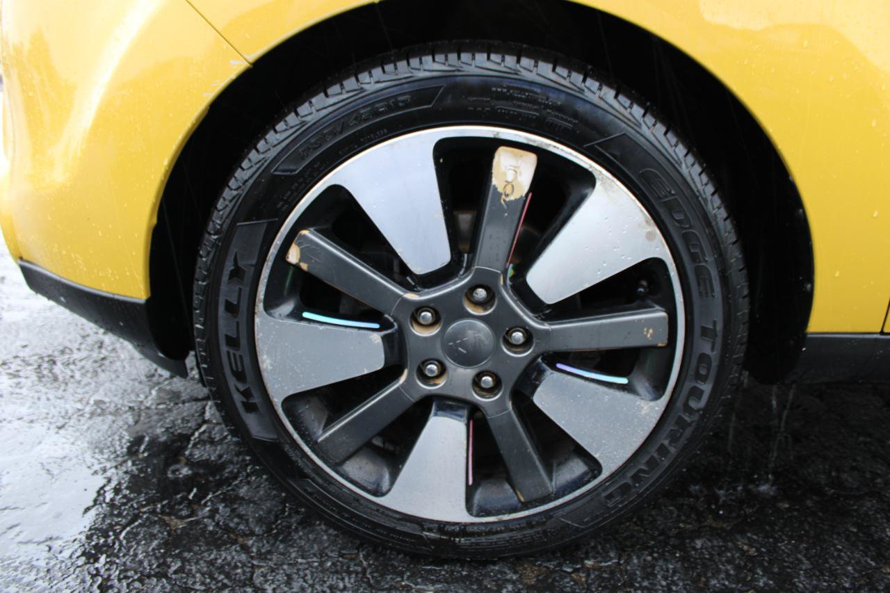 Used 2014 Kia Soul ! w/ Sun & Sound Package FWD image 53