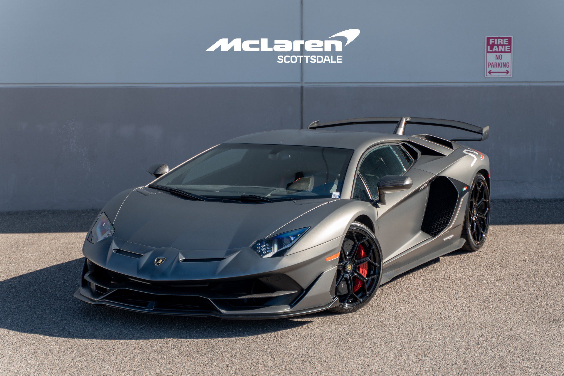 Used 2020 Lamborghini Aventador SVJ AWD/4WD image 1