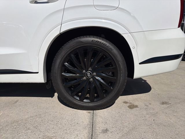 Used 2024 Hyundai Palisade Calligraphy image 2