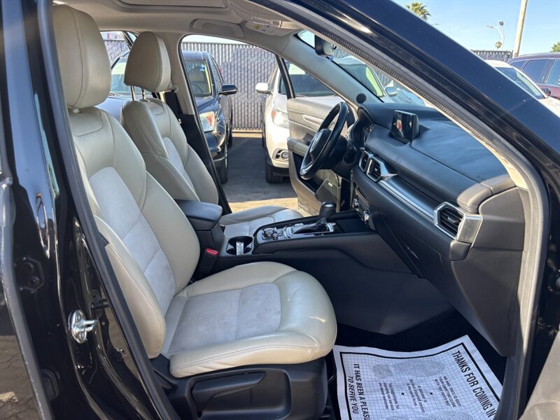 Used 2018 MAZDA CX-5 Touring w/ Preferred Equipment Package AWD/4WD image 12