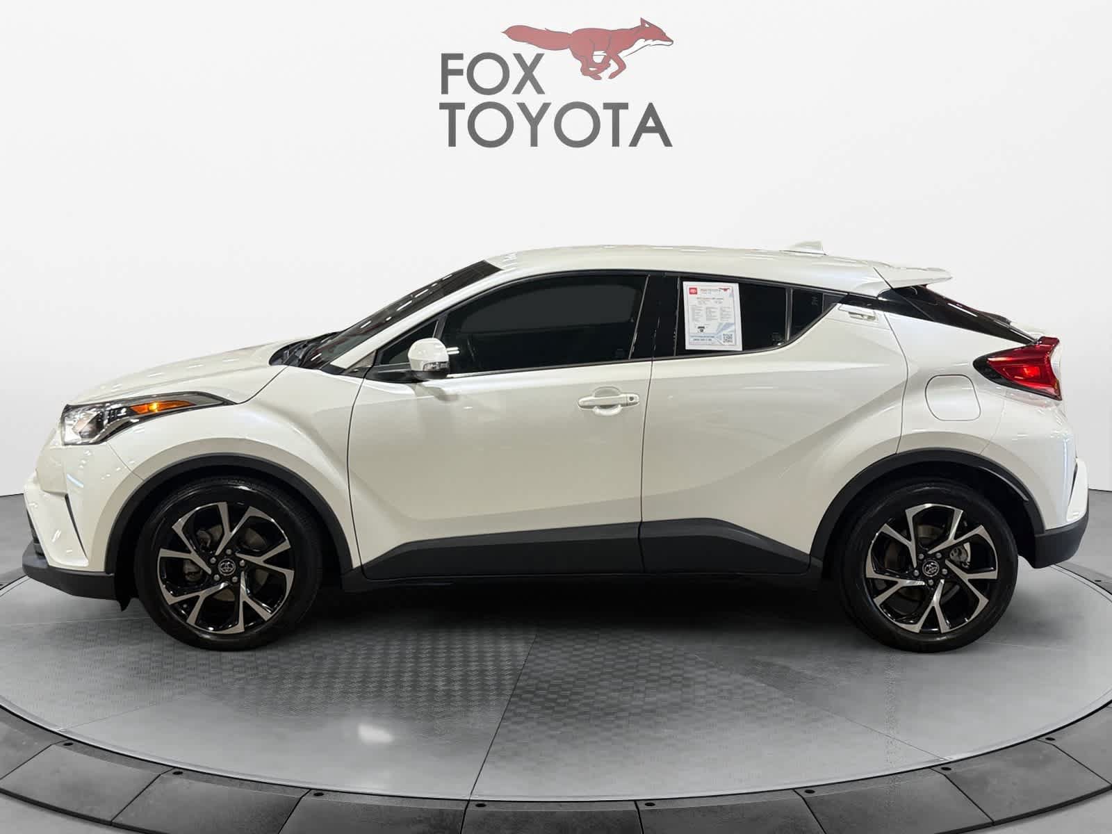 Used 2019 Toyota C-HR Limited FWD image 3