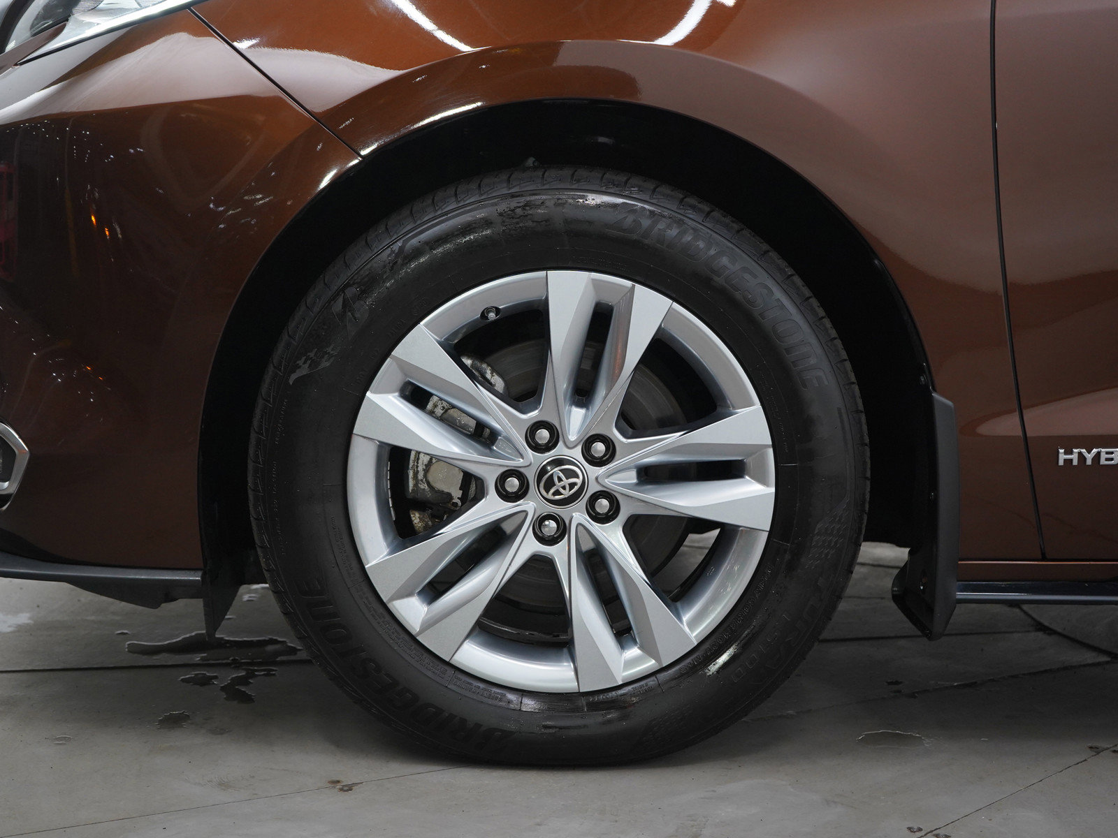 Used 2021 Toyota Sienna Limited image 35