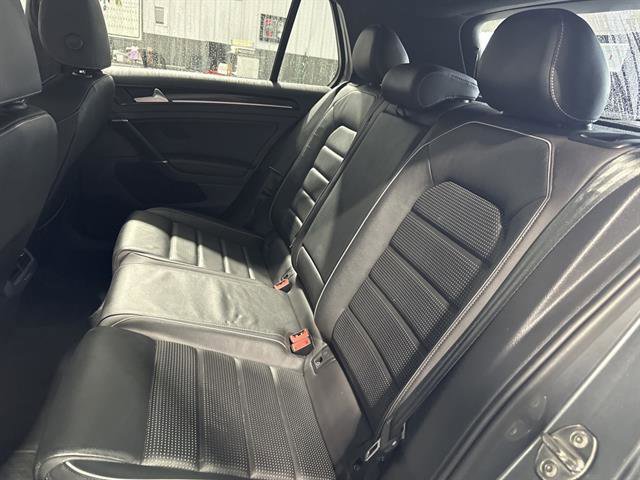 Used 2019 Volkswagen Golf R 4-Door image 18