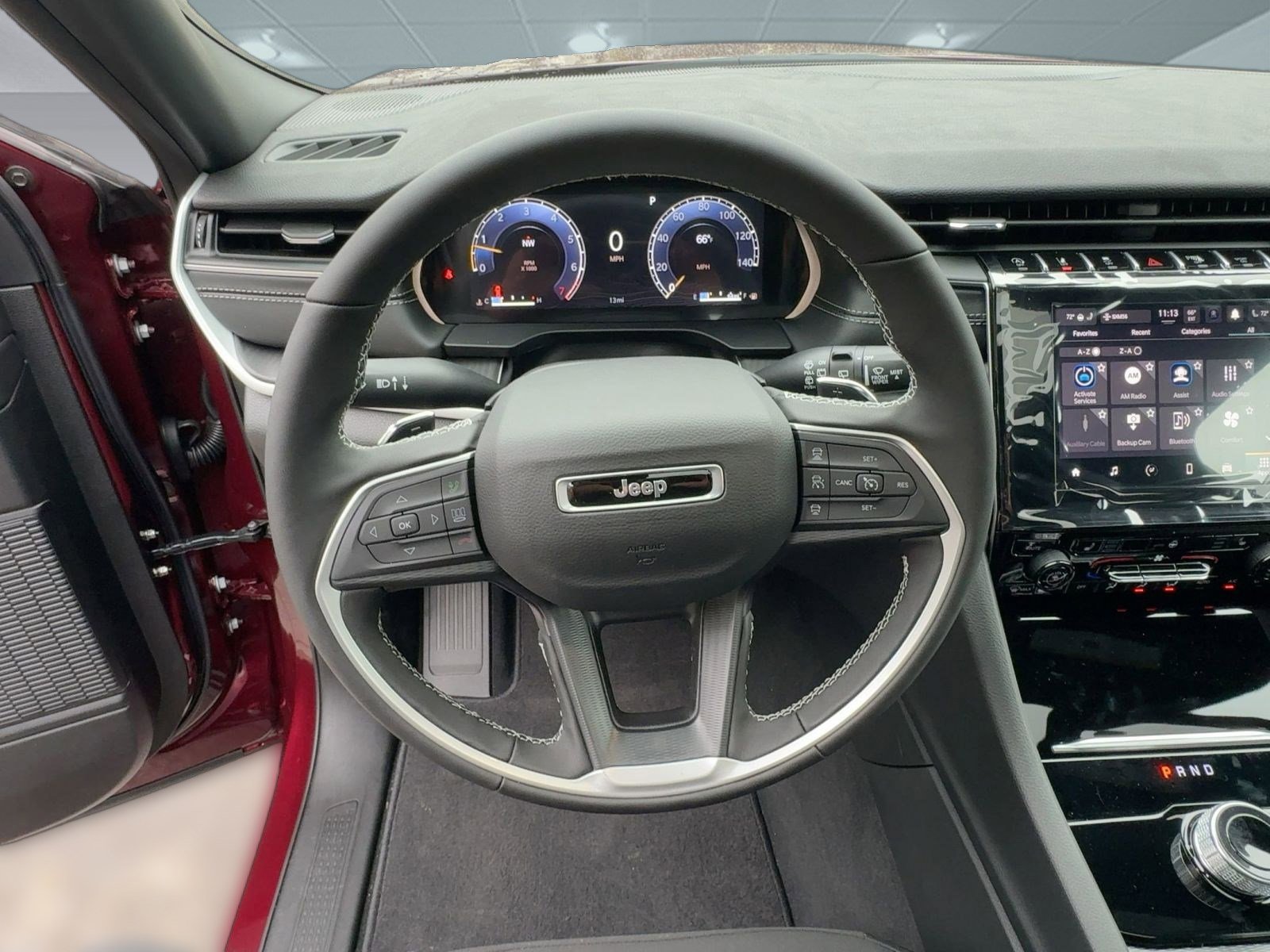 New 2025 Jeep Grand Cherokee Laredo X image 4