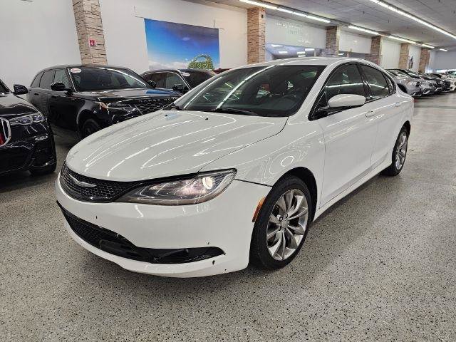 Used 2015 Chrysler 200 S w/ Comfort Group FWD video 1
