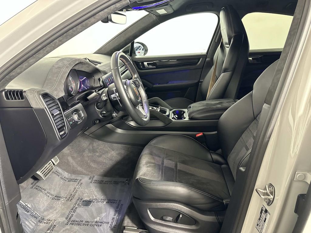 Used 2023 Porsche Cayenne Turbo GT image 27