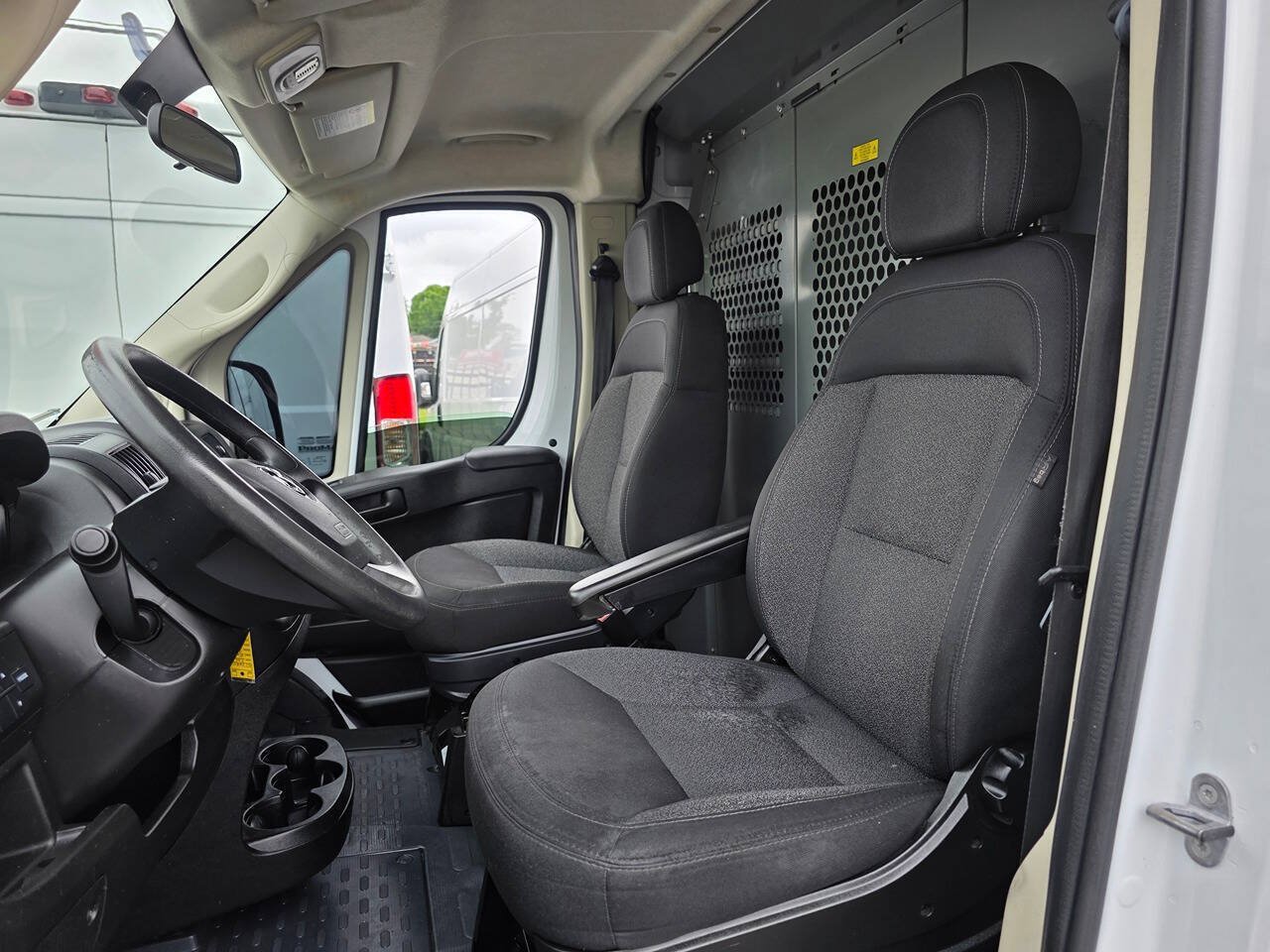 Used 2021 RAM ProMaster 2500 FWD image 8