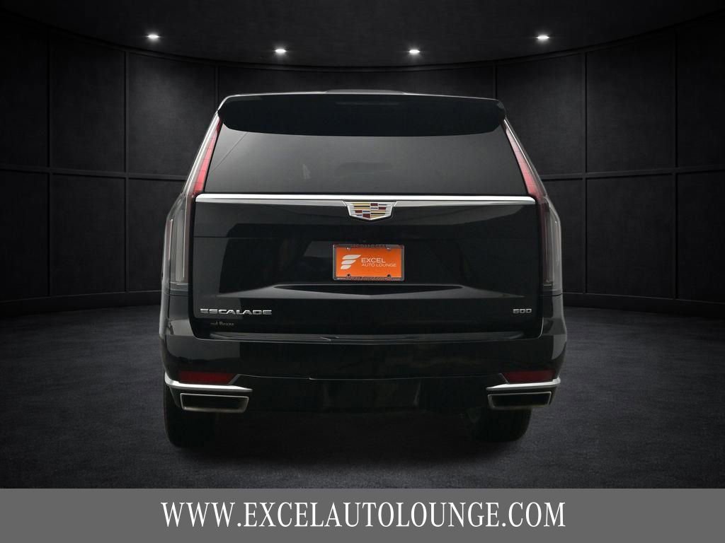 Used 2023 Cadillac Escalade ESV Premium Luxury image 5