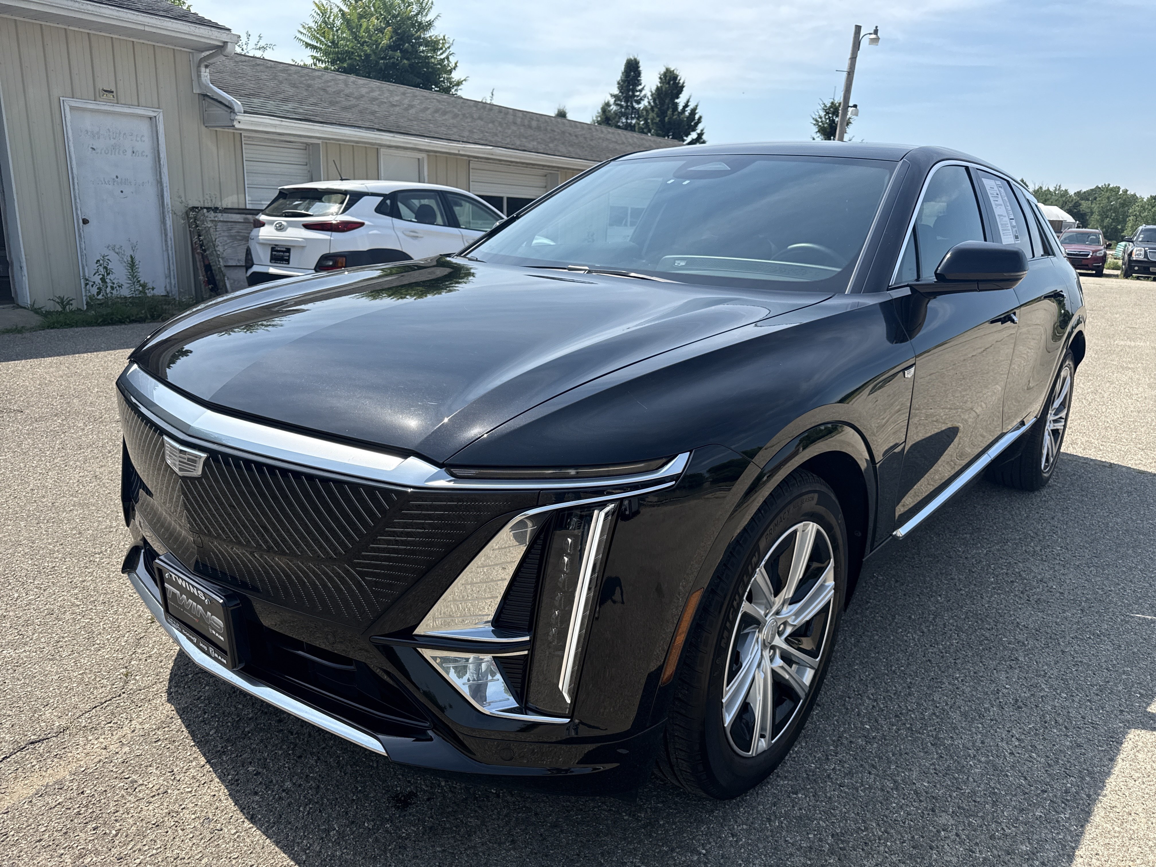 Used 2024 Cadillac Lyriq Tech RWD image 10