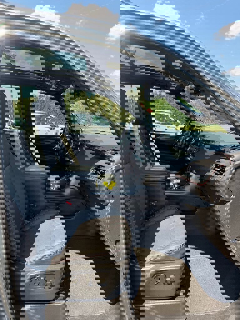 Used 2023 Chevrolet Tahoe RST image 9