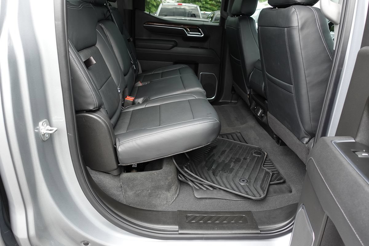 Used 2025 GMC Sierra 1500 Elevation AWD/4WD image 32