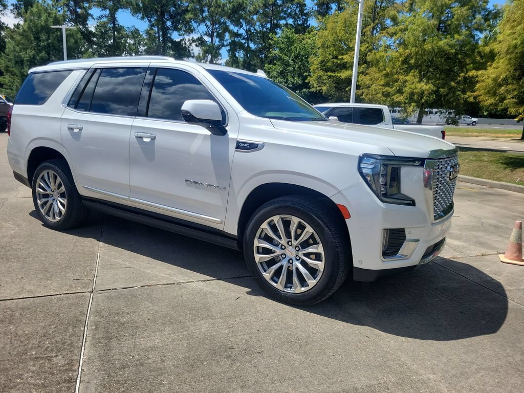 Used 2023 GMC Yukon Denali w/ Denali Reserve Package RWD image 9