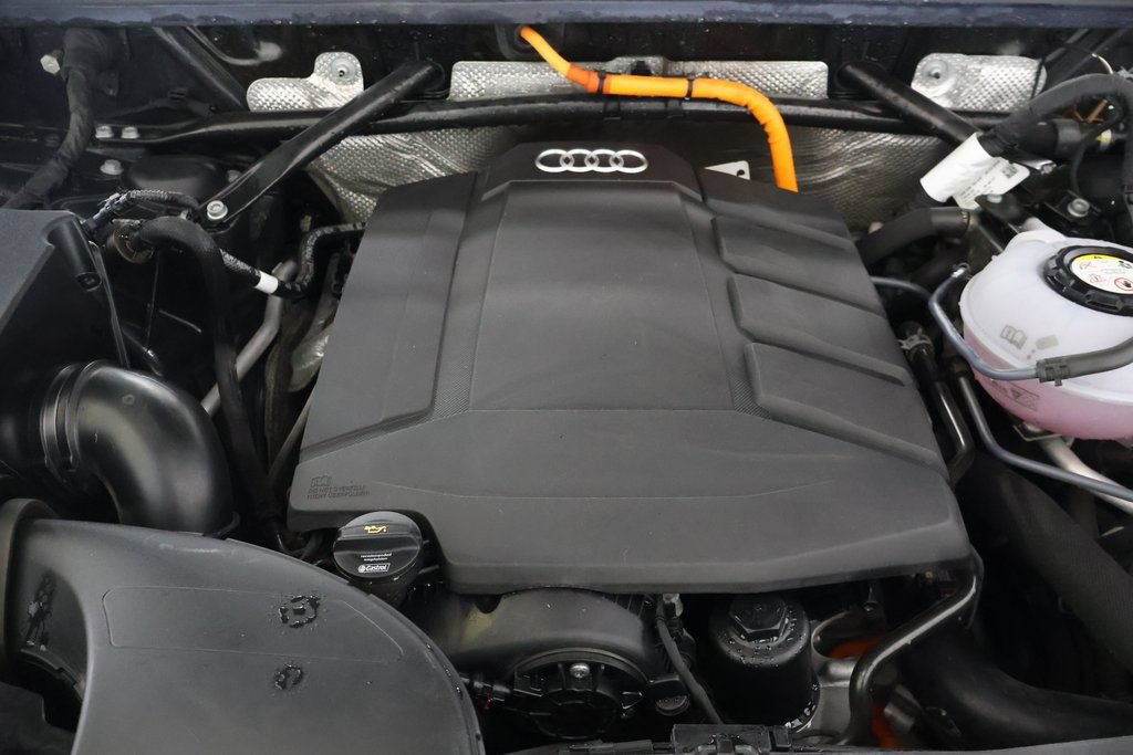 Used 2020 Audi Q5 e Prestige w/ Prestige Package AWD/4WD image 29