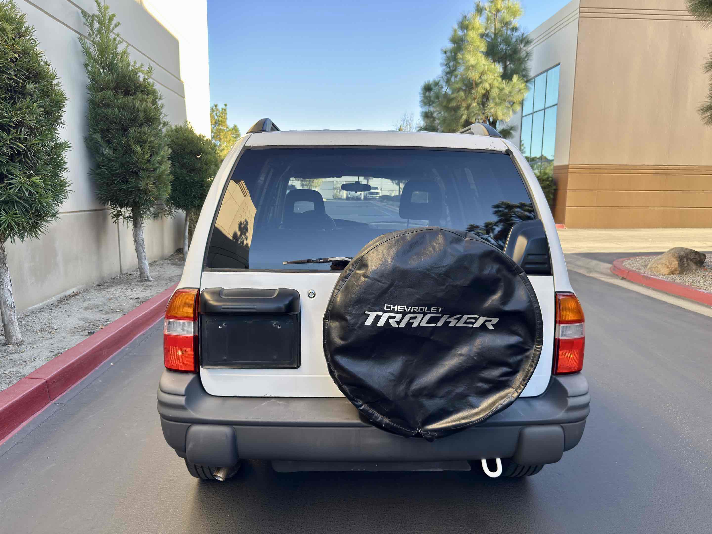 Used 2003 Chevrolet Tracker ZR2 image 12