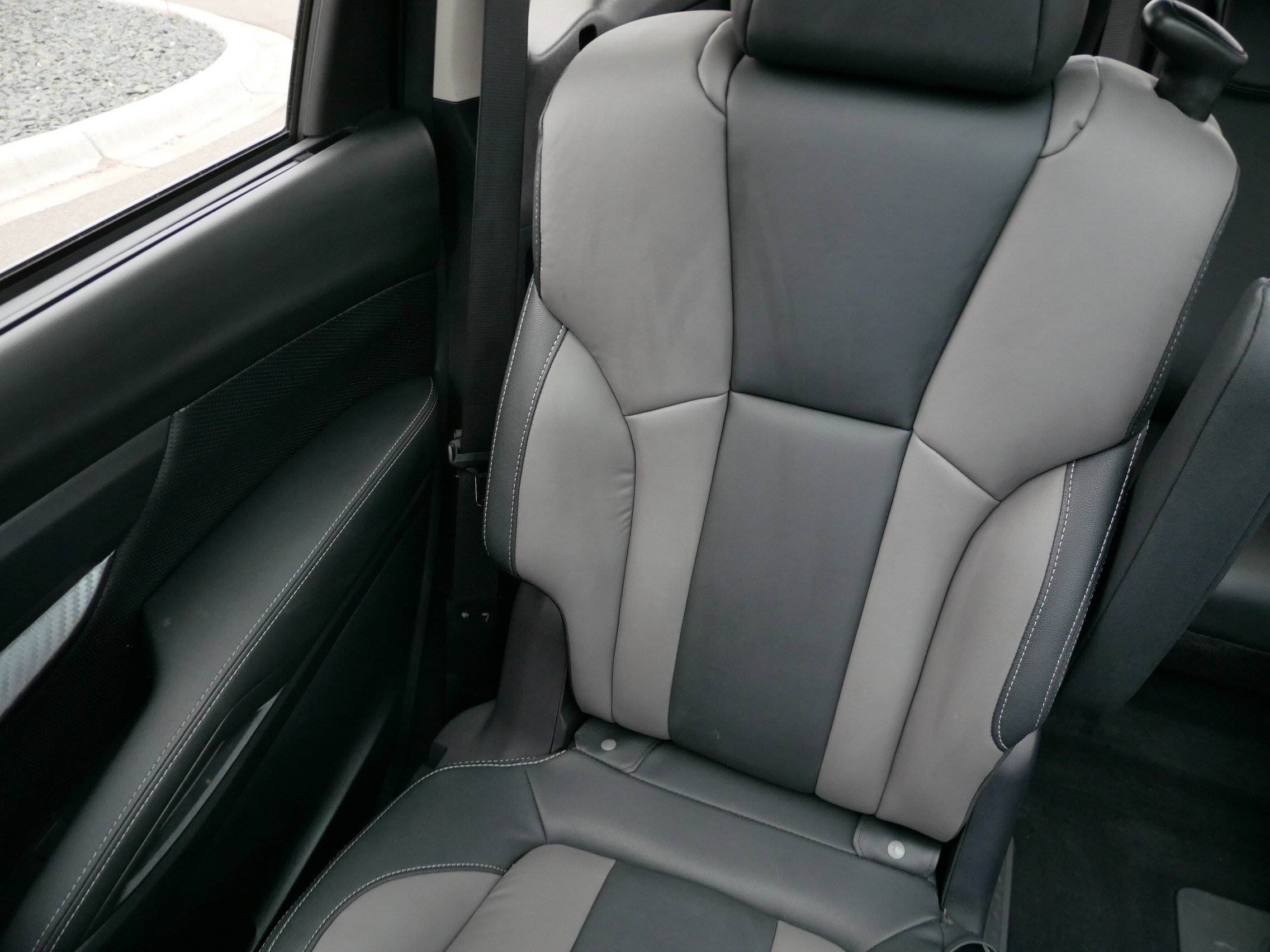 Used 2022 Subaru Ascent Onyx Edition image 12