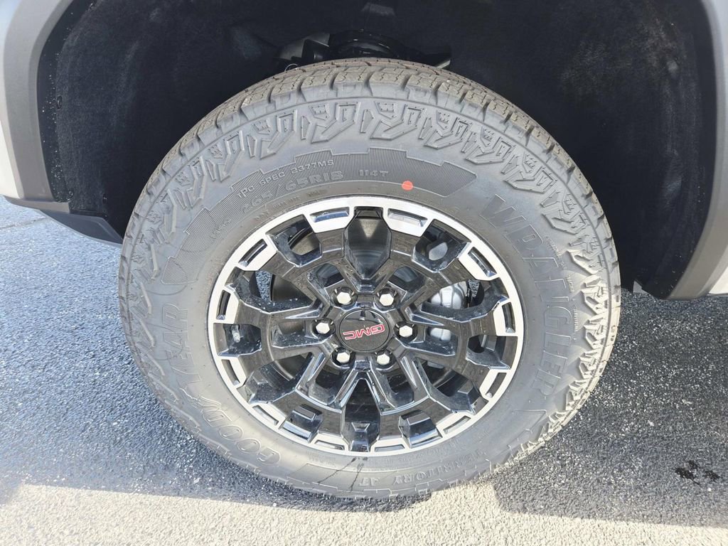 New 2026 GMC Canyon AT4 w/ Technology Plus Package AWD/4WD image 21