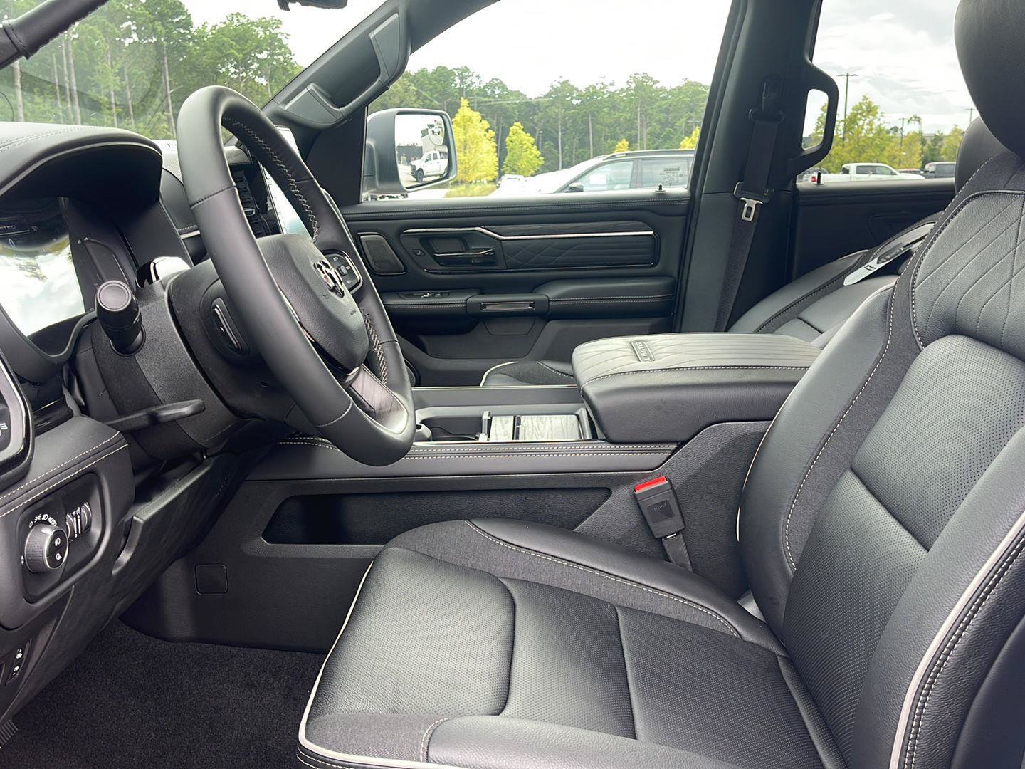 New 2027 RAM 1500 Limited AWD/4WD image 13