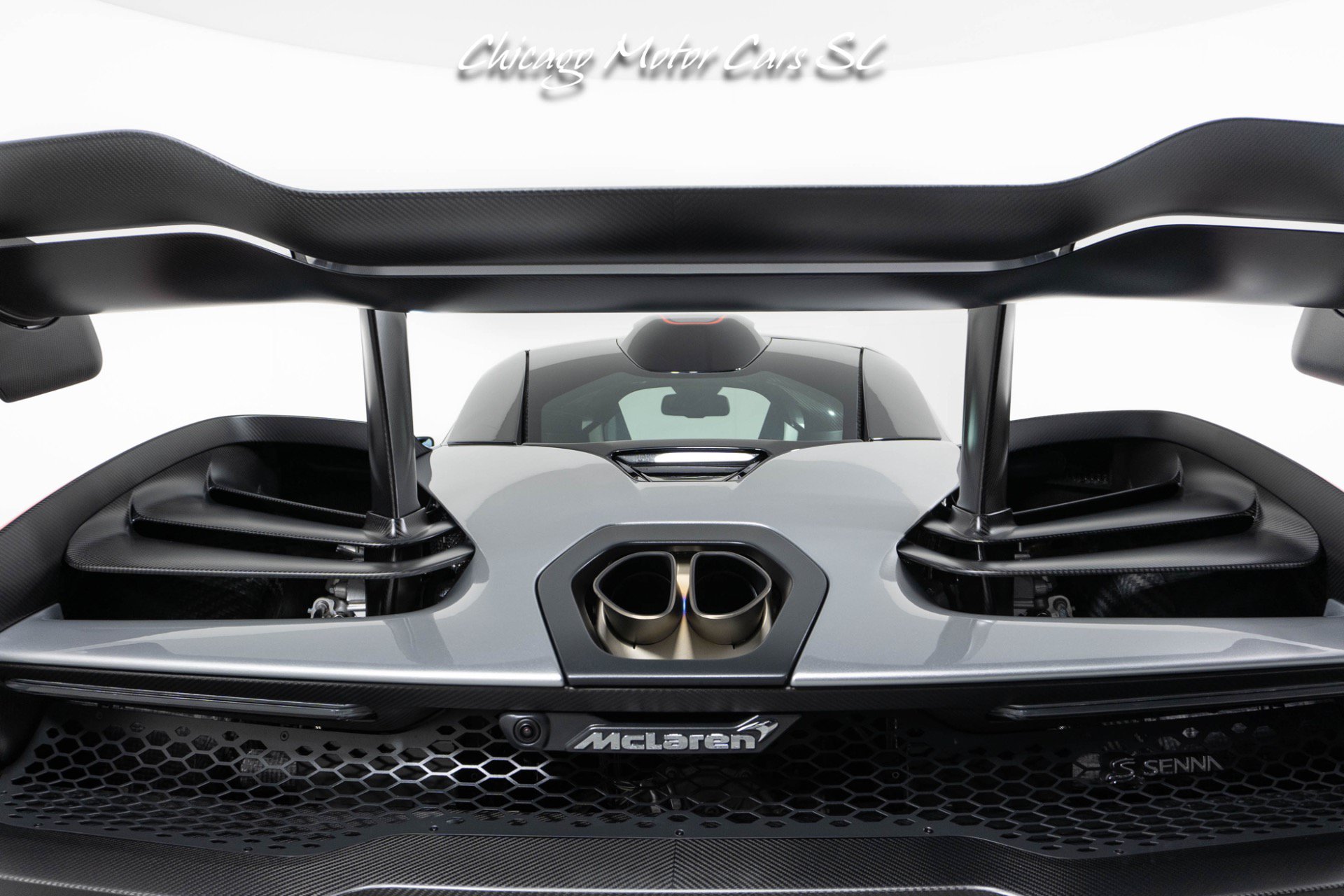 Used 2019 McLaren Senna RWD image 20