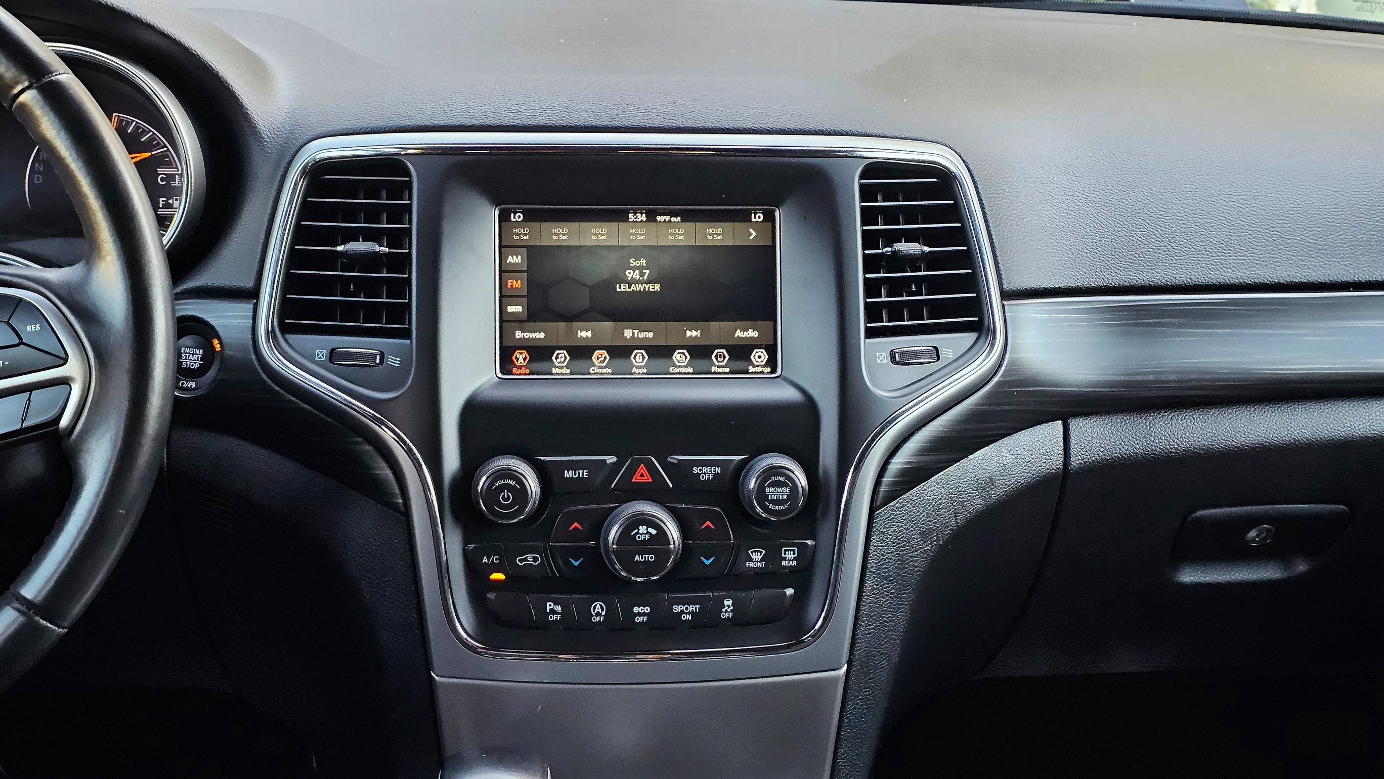 Used 2021 Jeep Grand Cherokee Laredo RWD image 22