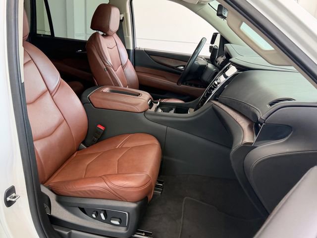 Used 2020 Cadillac Escalade Premium Luxury RWD image 15