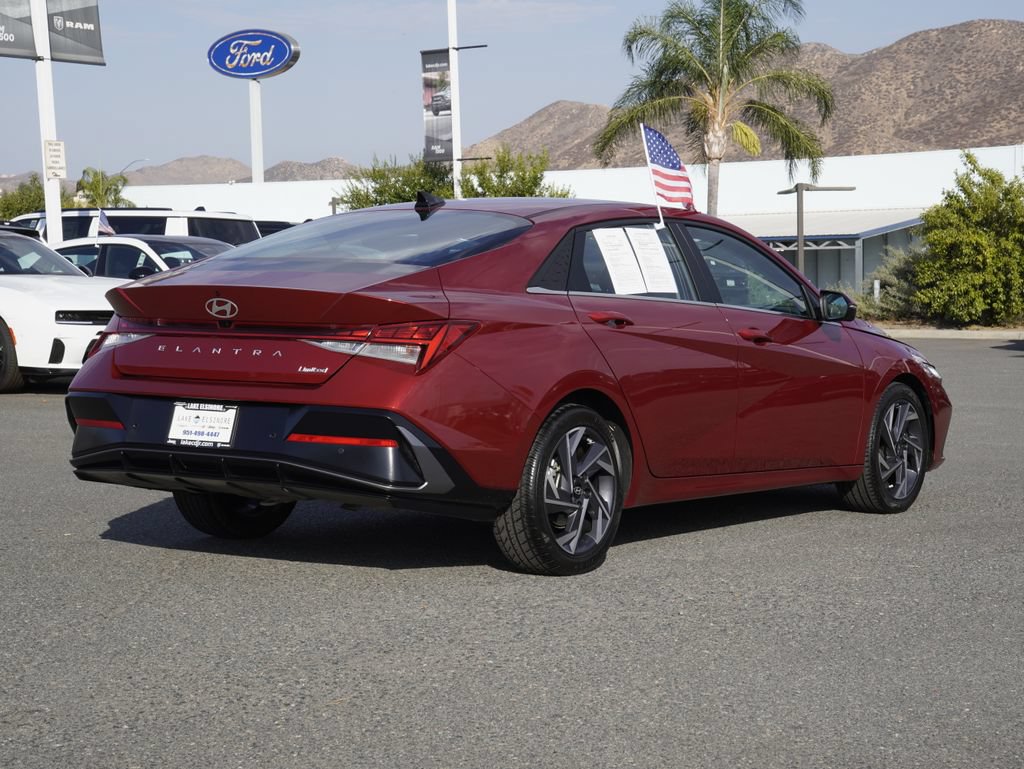 Used 2024 Hyundai Elantra Limited FWD image 4