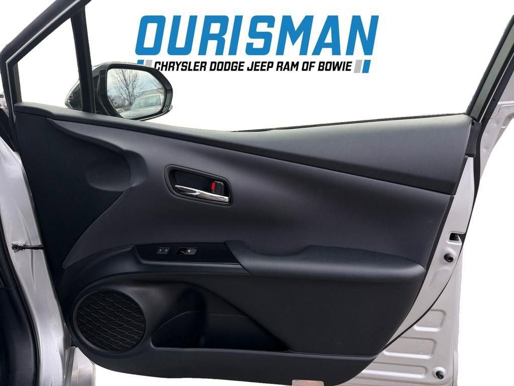 Used 2018 Toyota Prius Two w/ Prius Two Safety Plus Package image 16