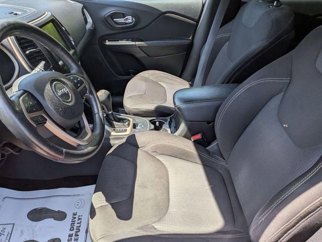Used 2015 Jeep Cherokee Latitude w/ Comfort/Convenience Group AWD/4WD image 12