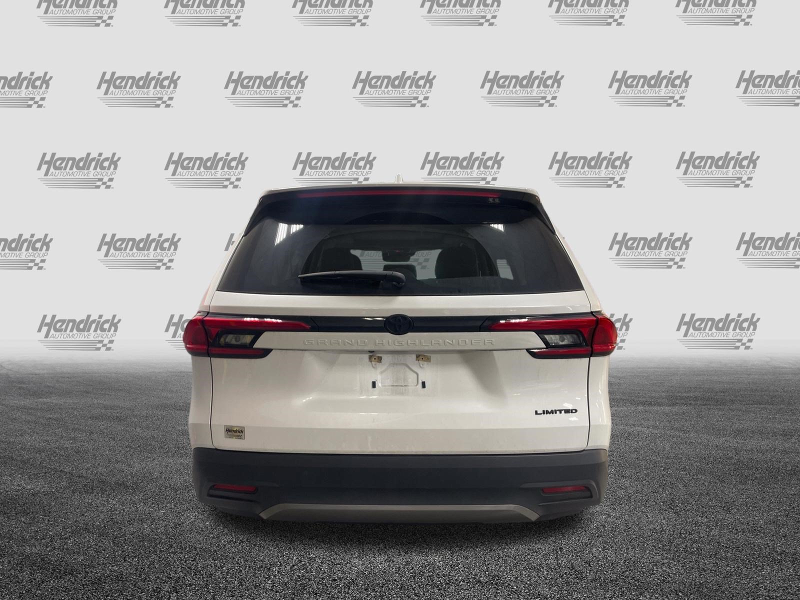 Used 2024 Toyota Grand Highlander FWD image 9
