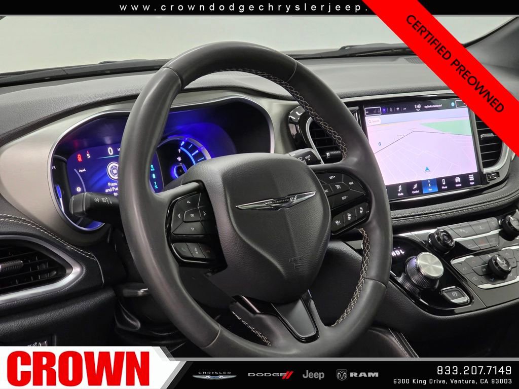Certified 2024 Chrysler Pacifica Premium image 24