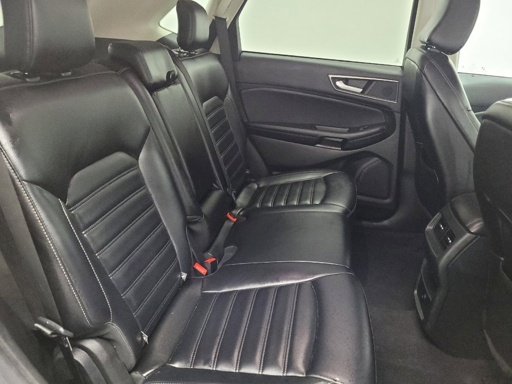 Used 2023 Ford Edge SEL image 19