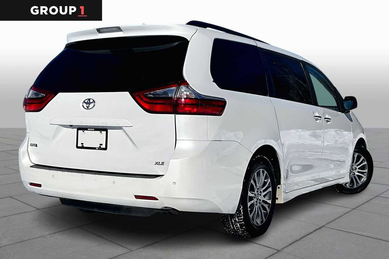 Certified 2020 Toyota Sienna XLE w/ XLE Navigation Package image 12