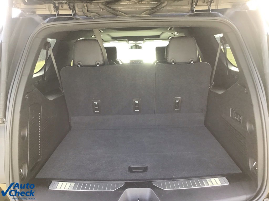 Used 2021 Chevrolet Suburban RST w/ Luxury Package image 6