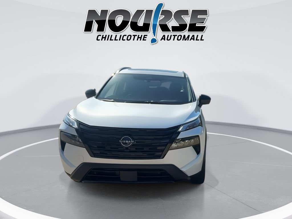 New 2026 Nissan Rogue Dark Armor AWD/4WD image 3