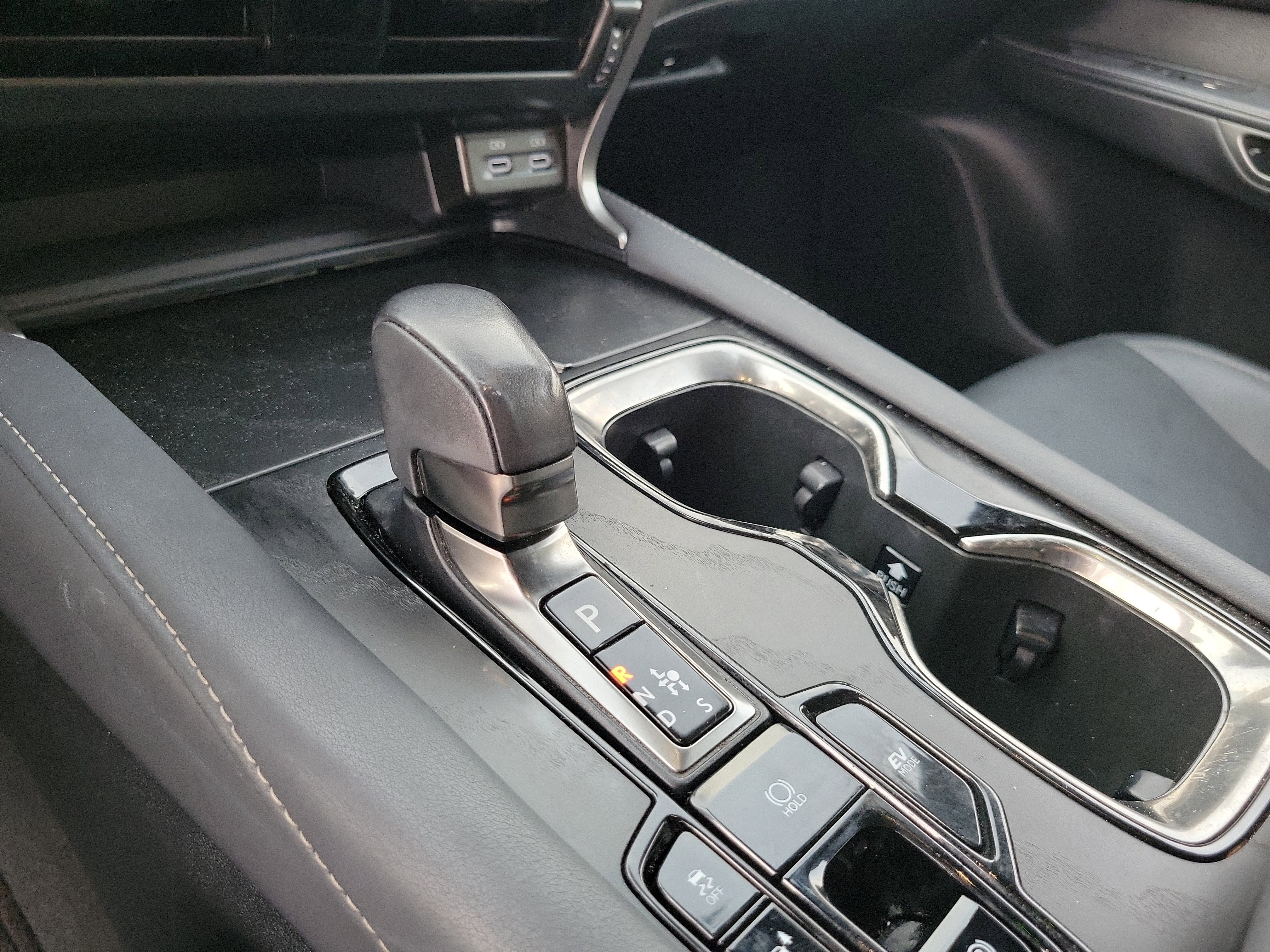Used 2024 Lexus RX 350h w/ Accessory Package (Z1) image 27