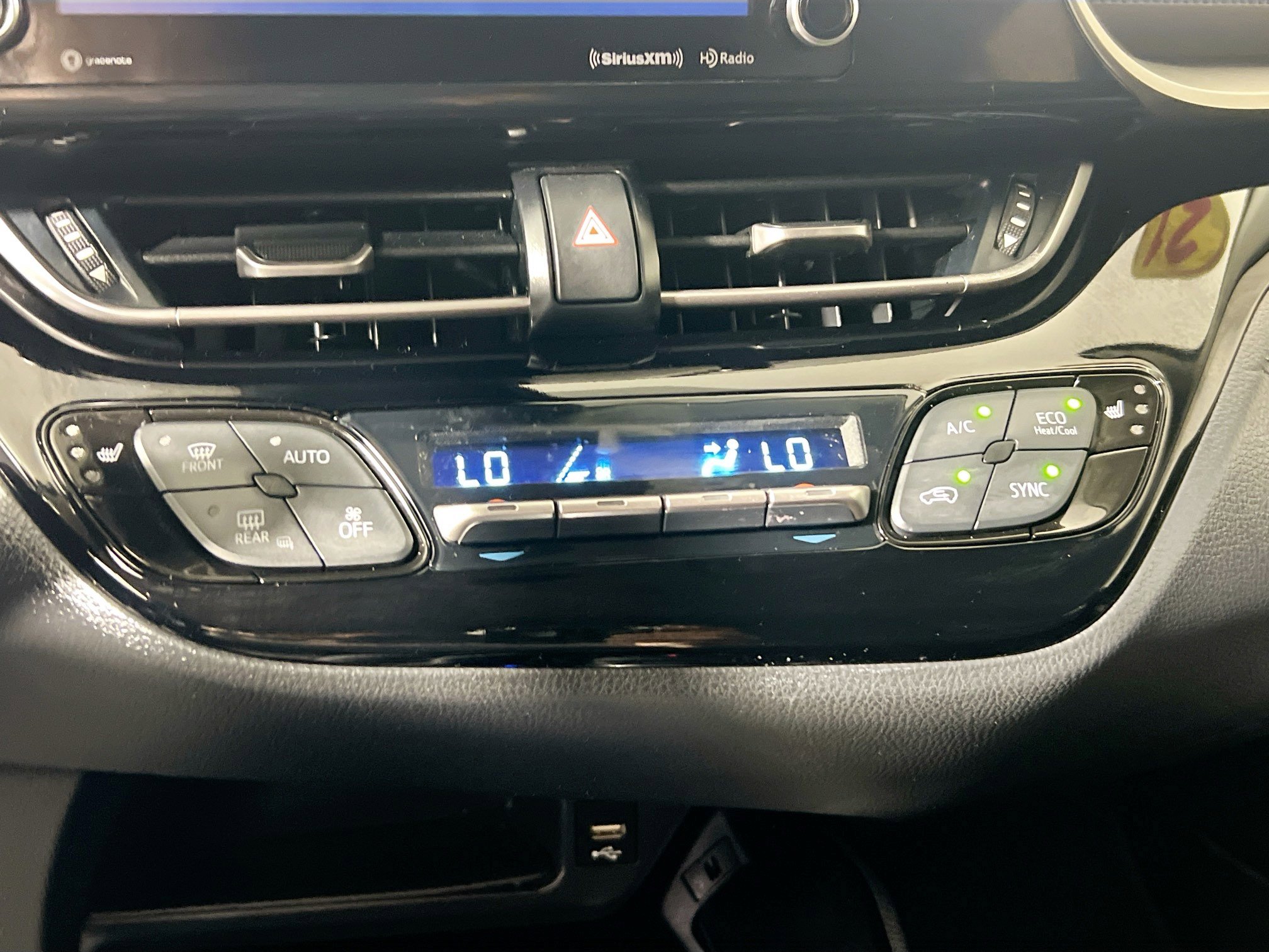 Used 2021 Toyota C-HR Limited image 27