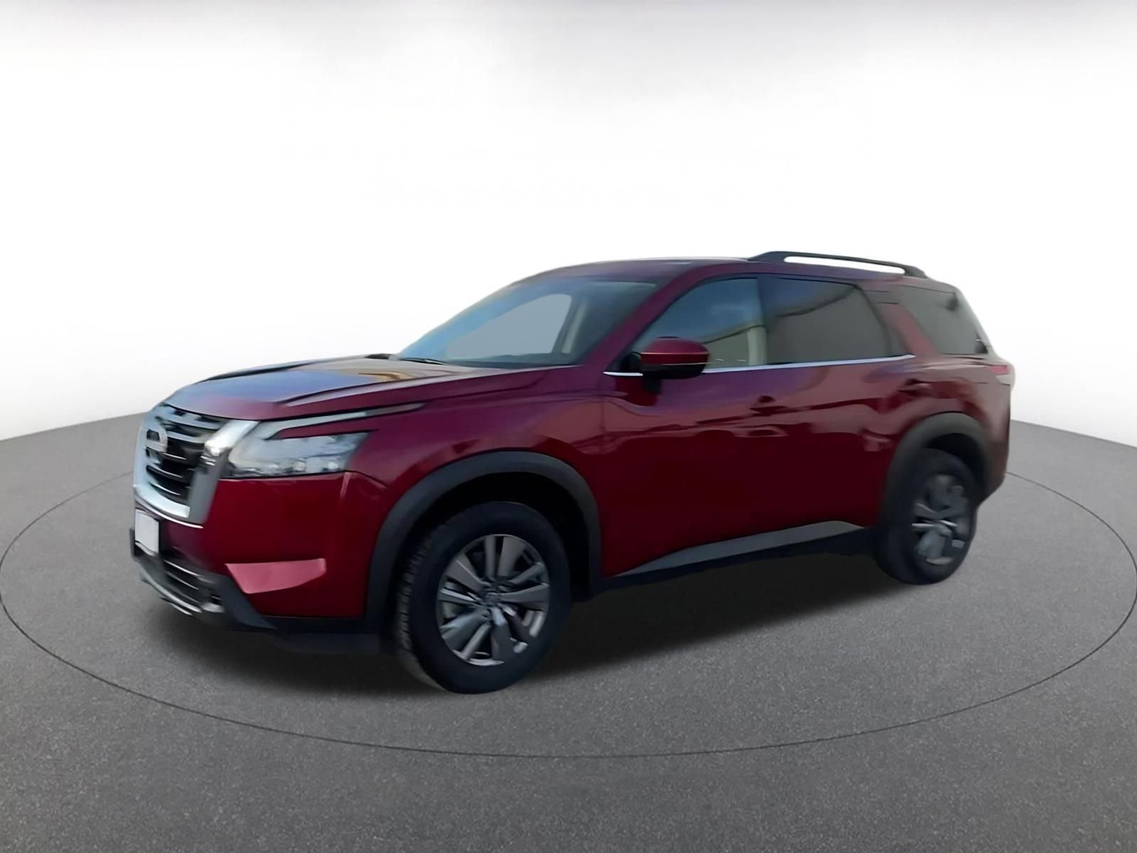 Used 2025 Nissan Pathfinder SV image 8