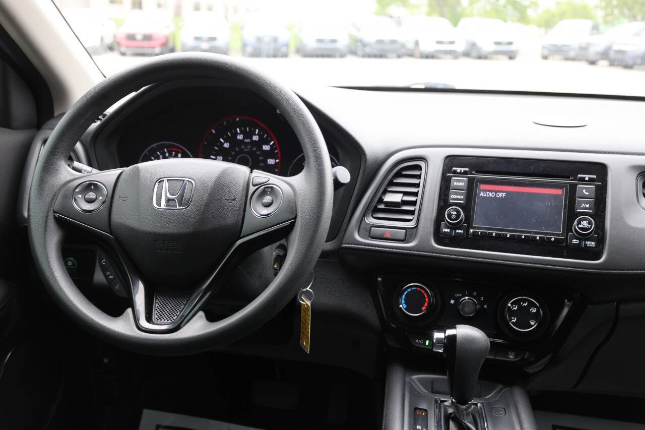 Used 2018 Honda HR-V LX image 23