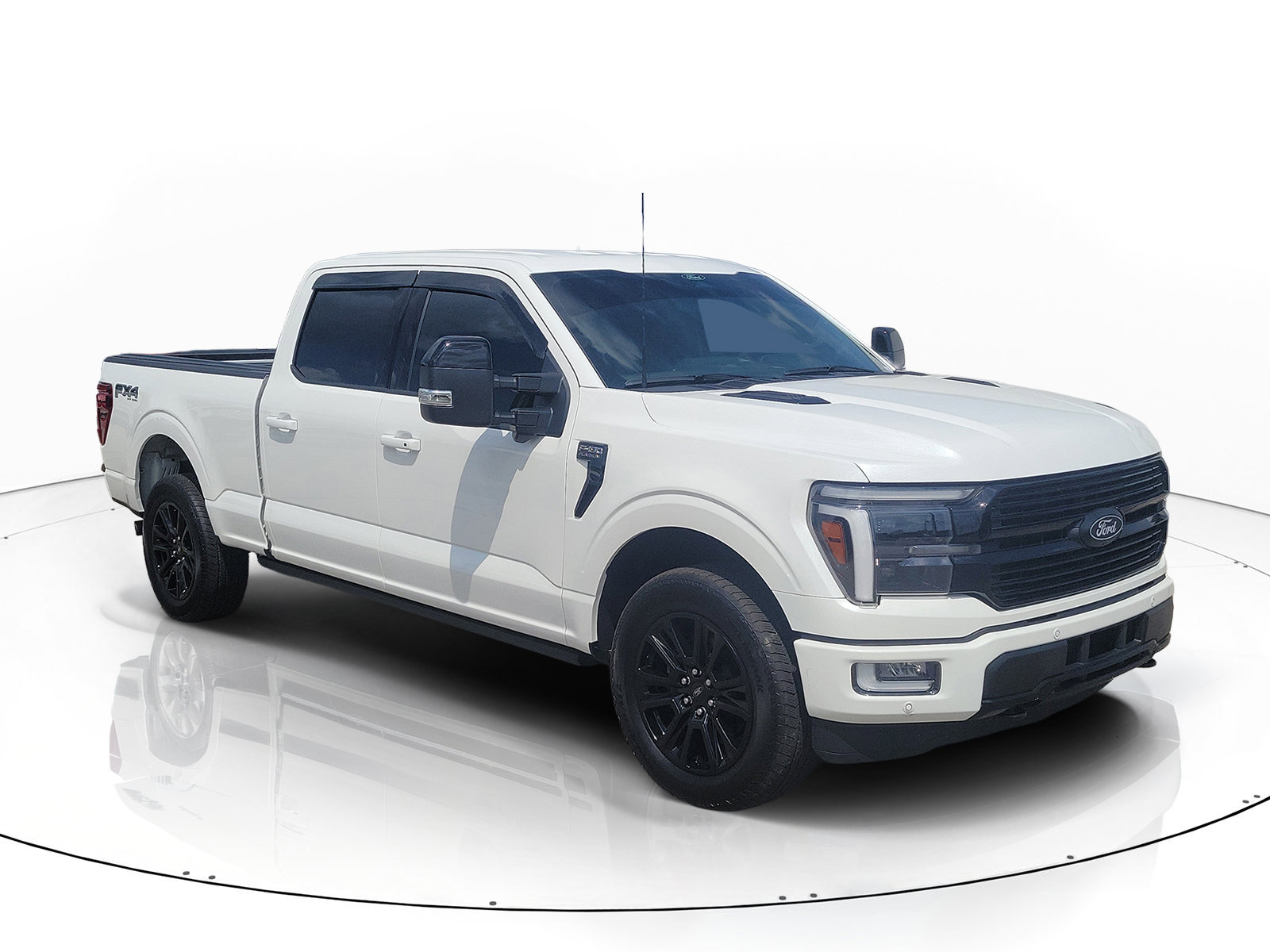 Used 2025 Ford F150 Platinum w/ FX4 Off-Road Package AWD/4WD image 2