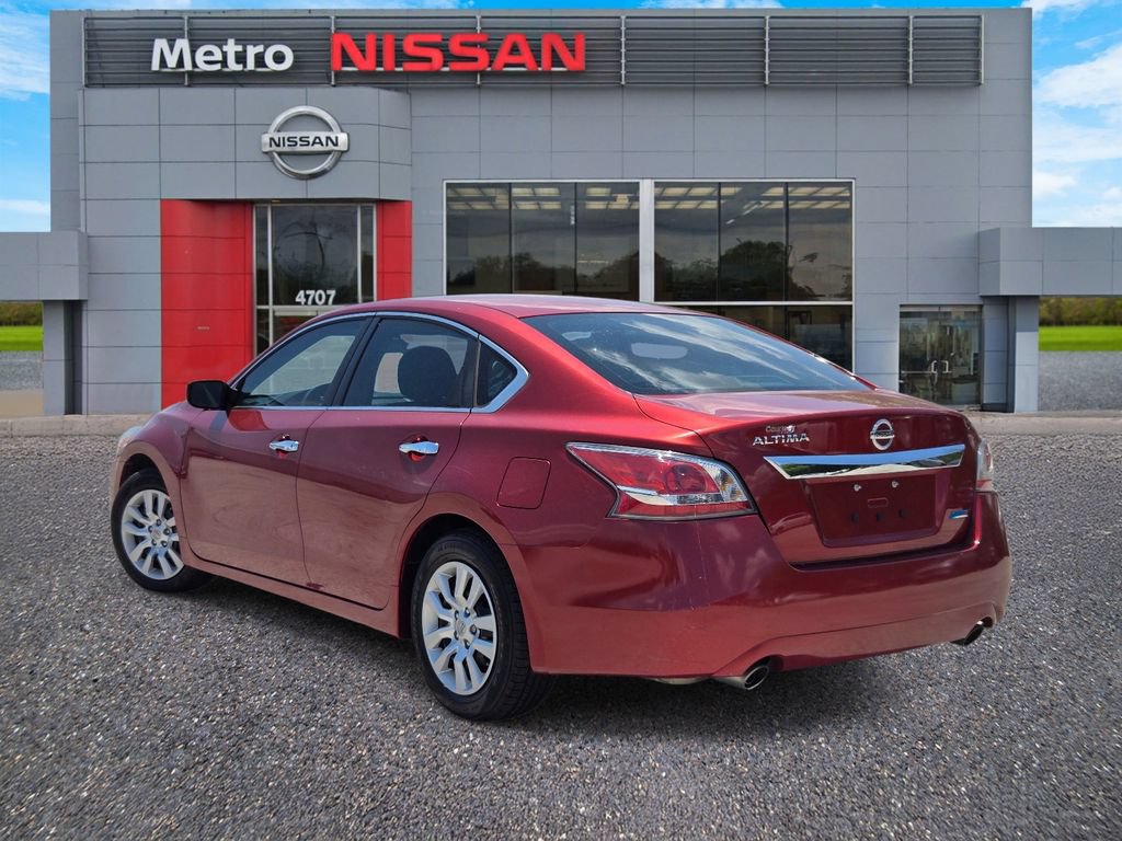 Used 2014 Nissan Altima 2.5 FWD image 4