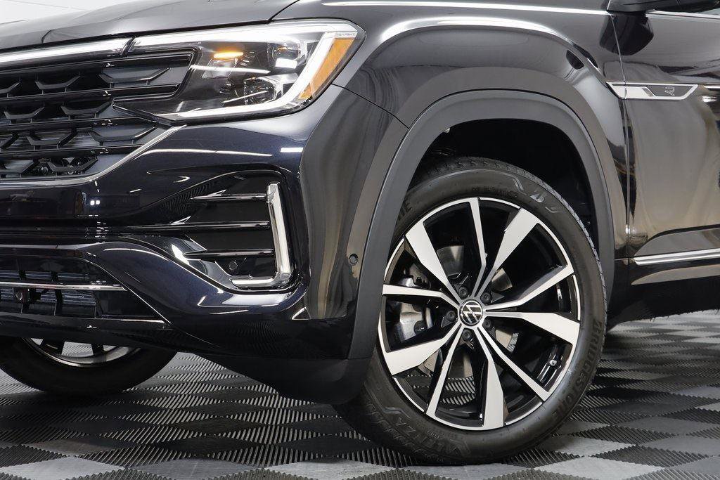 New 2026 Volkswagen Atlas SEL Premium R-Line image 3