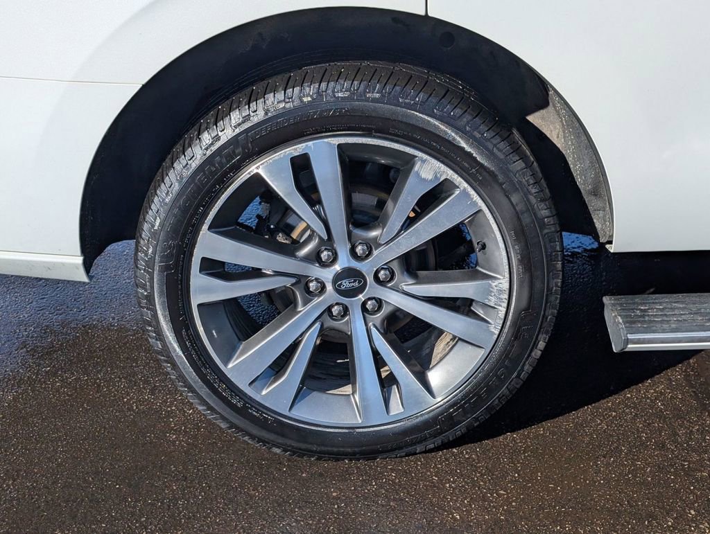 Used 2021 Ford Expedition Platinum image 18