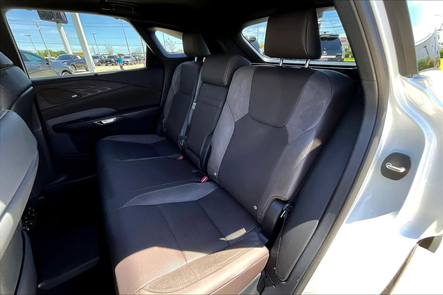 Used 2026 Lexus RX 450h Luxury image 21