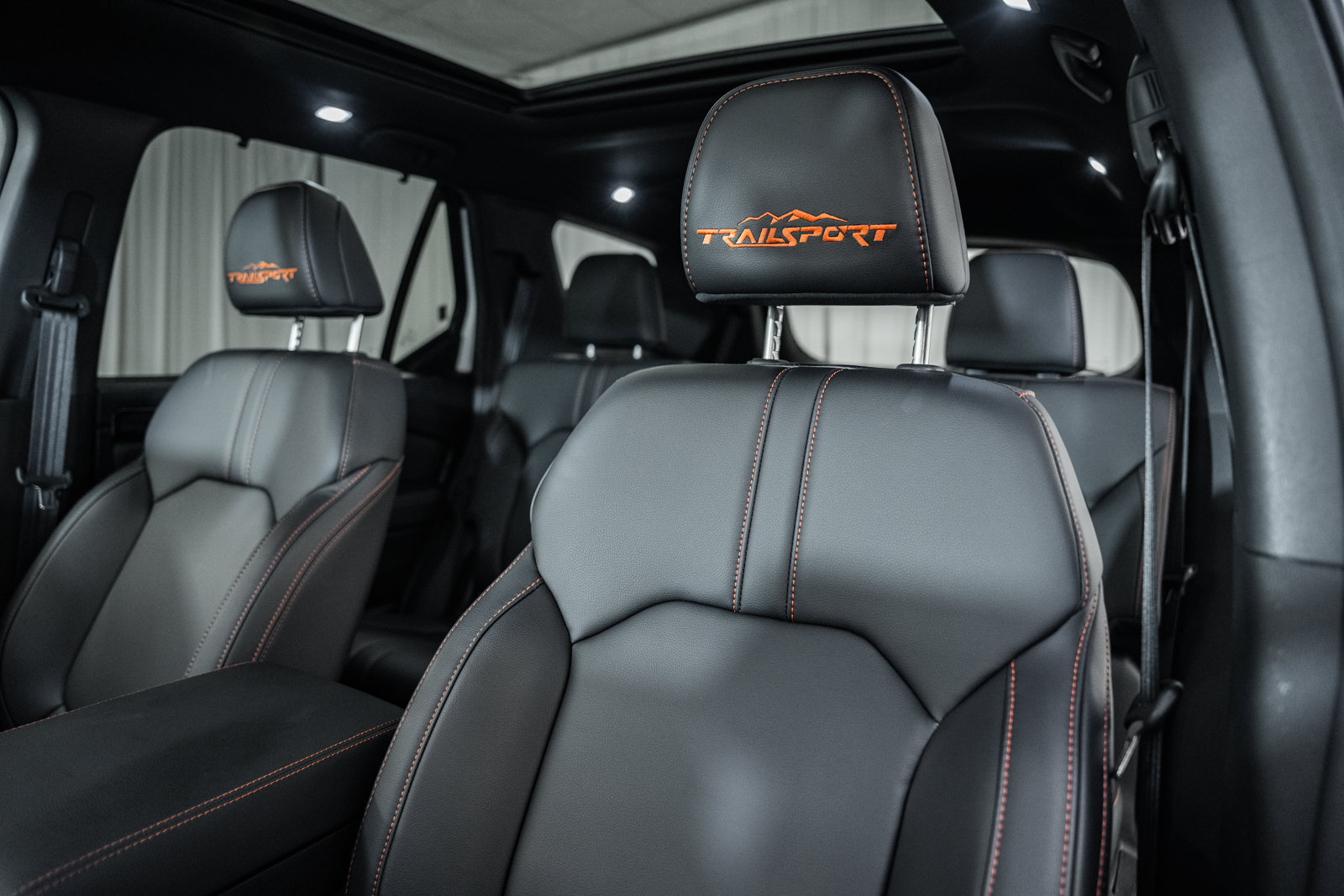 Used 2025 Honda Pilot TrailSport image 46