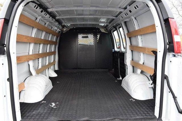 Used 2024 GMC Savana 2500 w/ Driver Convenience Package image 22