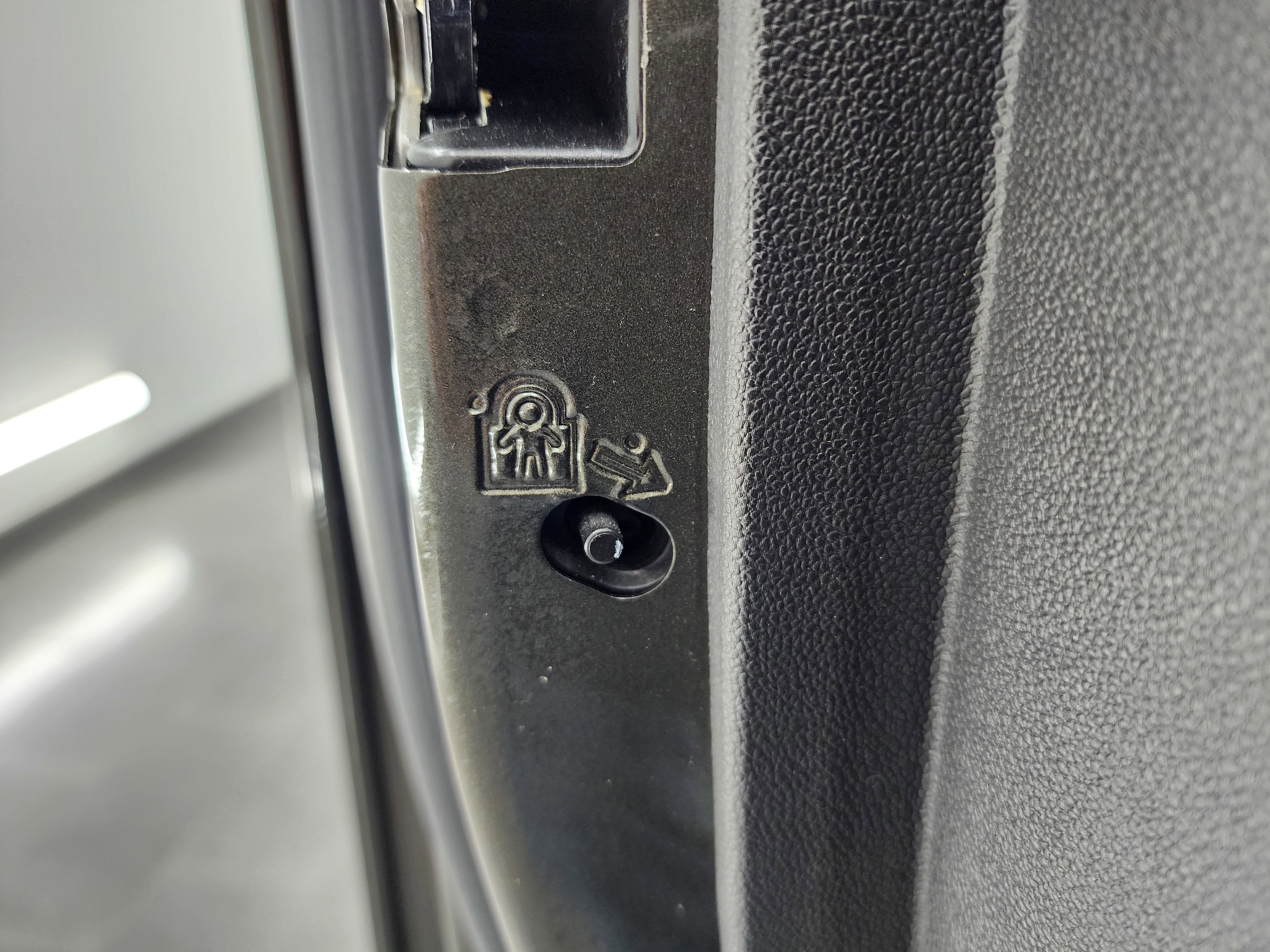 Used 2022 GMC Sierra 2500 Denali w/ Denali Ultimate Package image 46